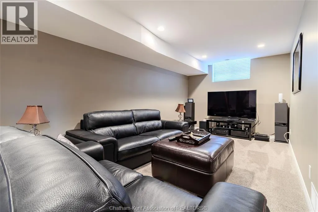 59 GREGORY DRIVE East