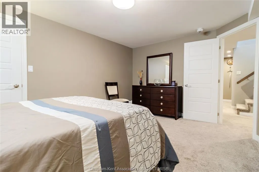 59 GREGORY DRIVE East