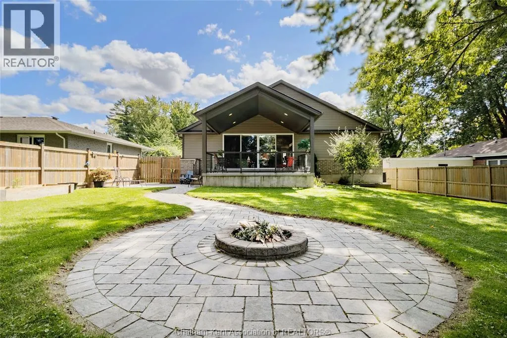 59 GREGORY DRIVE East
