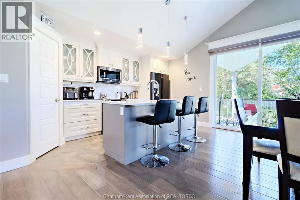 59 GREGORY DRIVE East