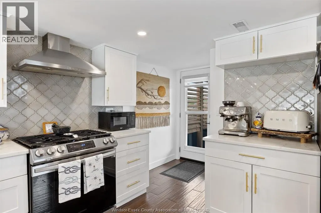 848 CEDAR ISLAND DRIVE