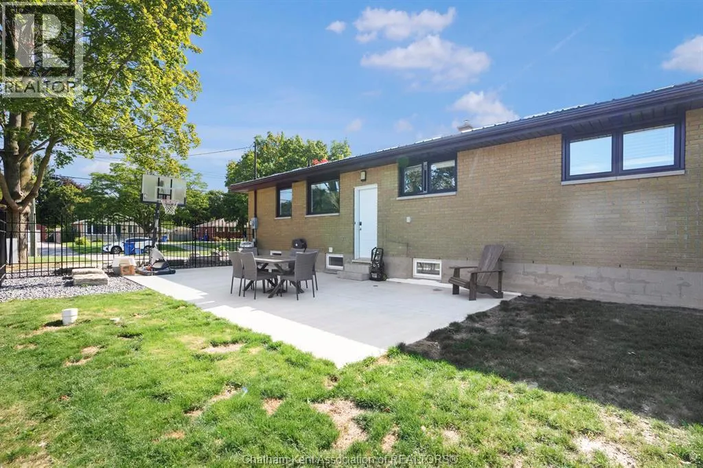 62 DUNVEGAN DRIVE