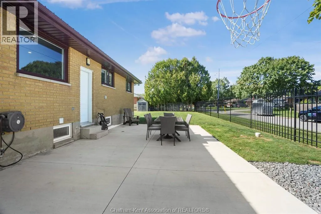 62 DUNVEGAN DRIVE