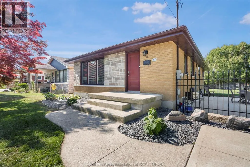 62 DUNVEGAN DRIVE