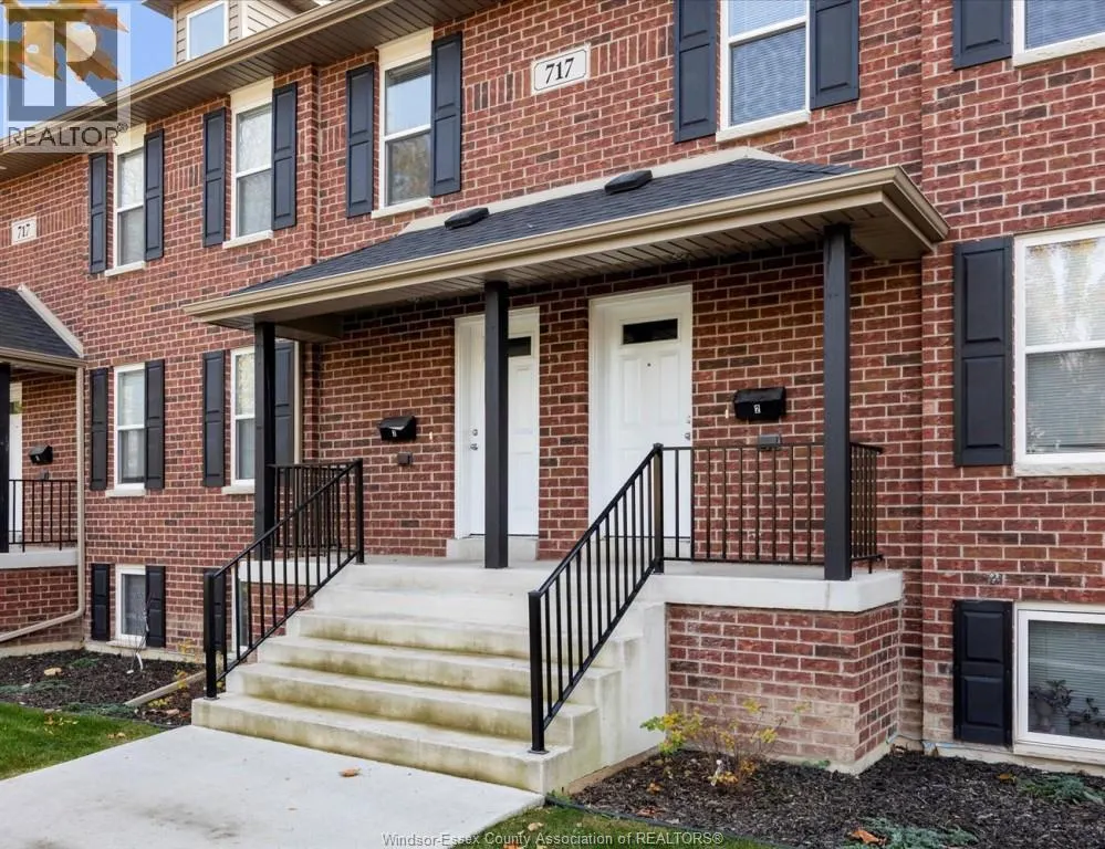 717 St. Antoine Unit# 3