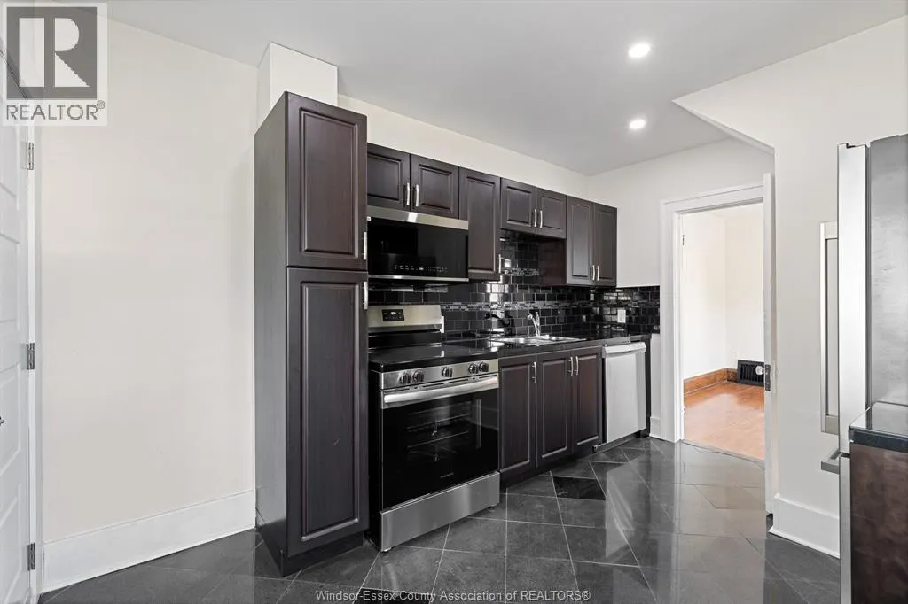 1402 PIERRE