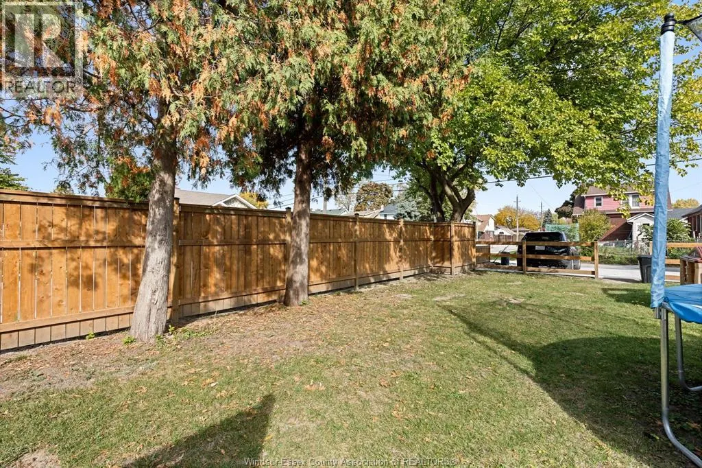1402 PIERRE
