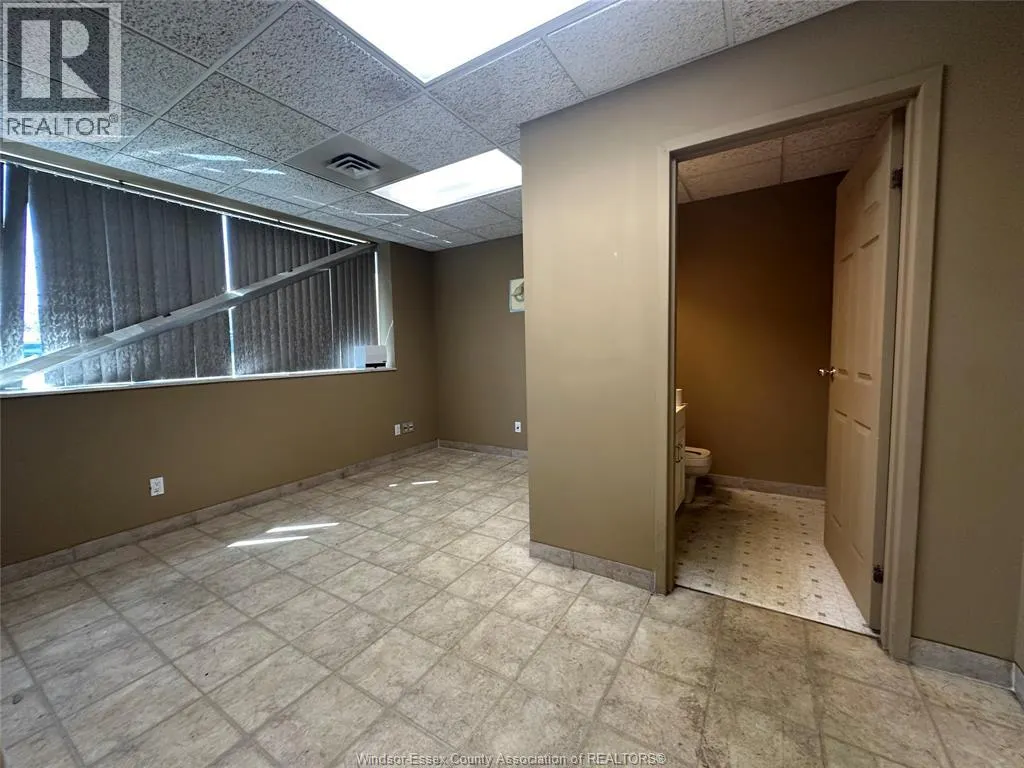 2536 Dougall AVENUE Unit# B