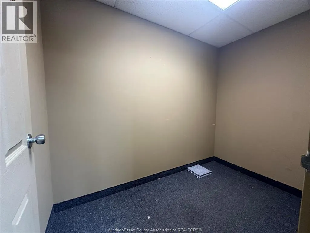 2536 Dougall AVENUE Unit# B