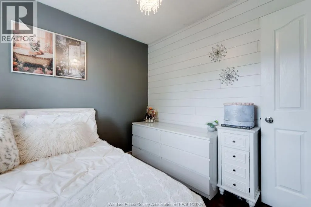 329 GERALDINE