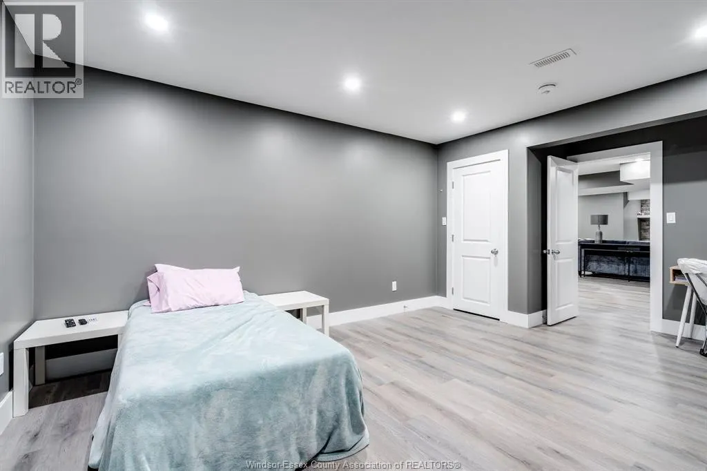 124 PARKVIEW