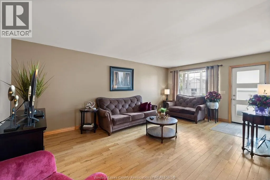 720 ST. PIERRE