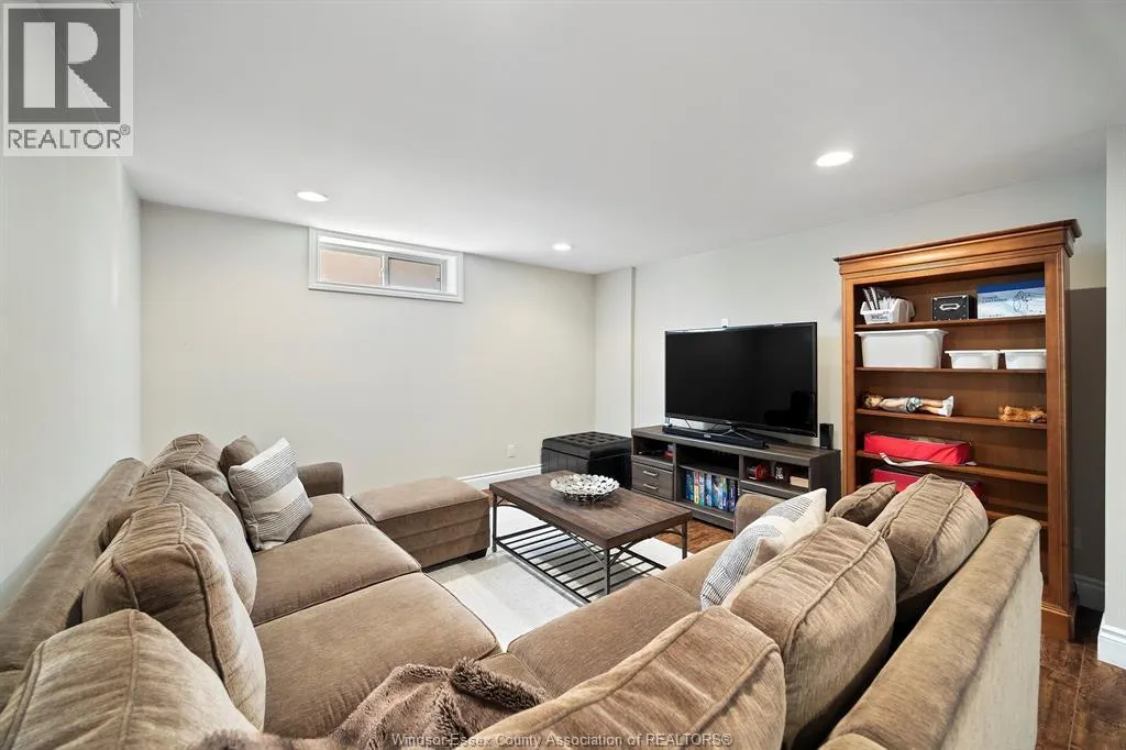 1320 MAPLE