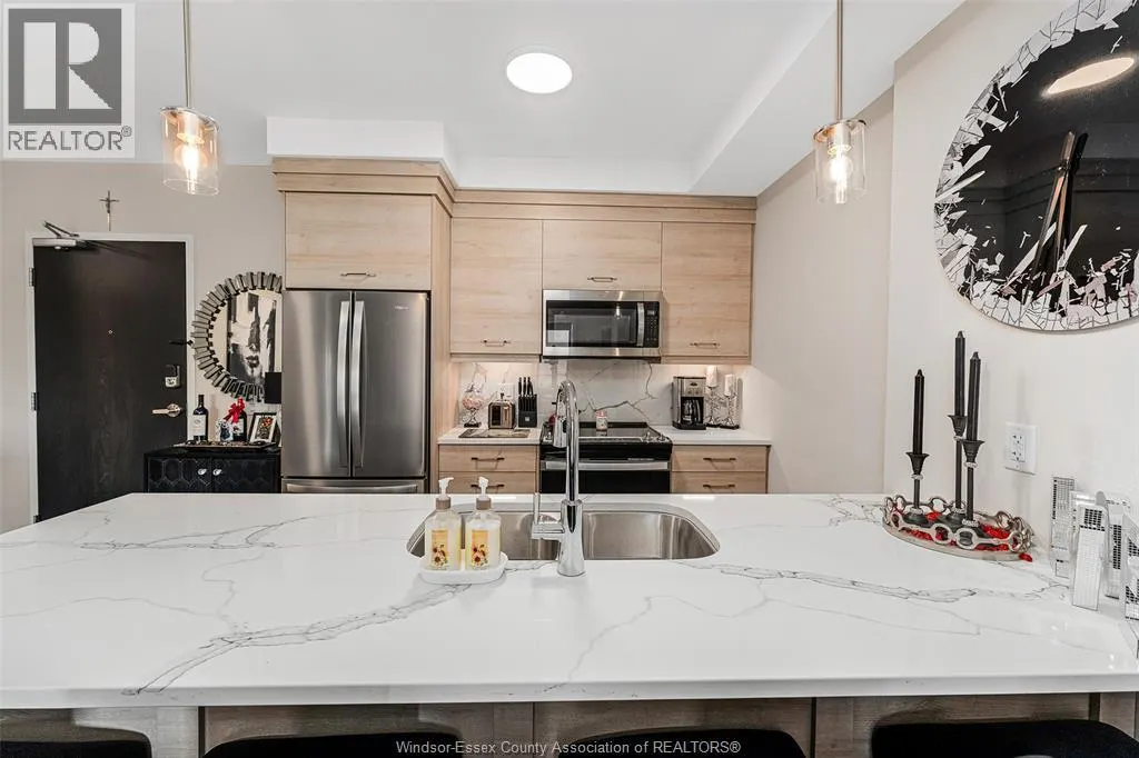 5885 ELLIS STREET Unit# 401