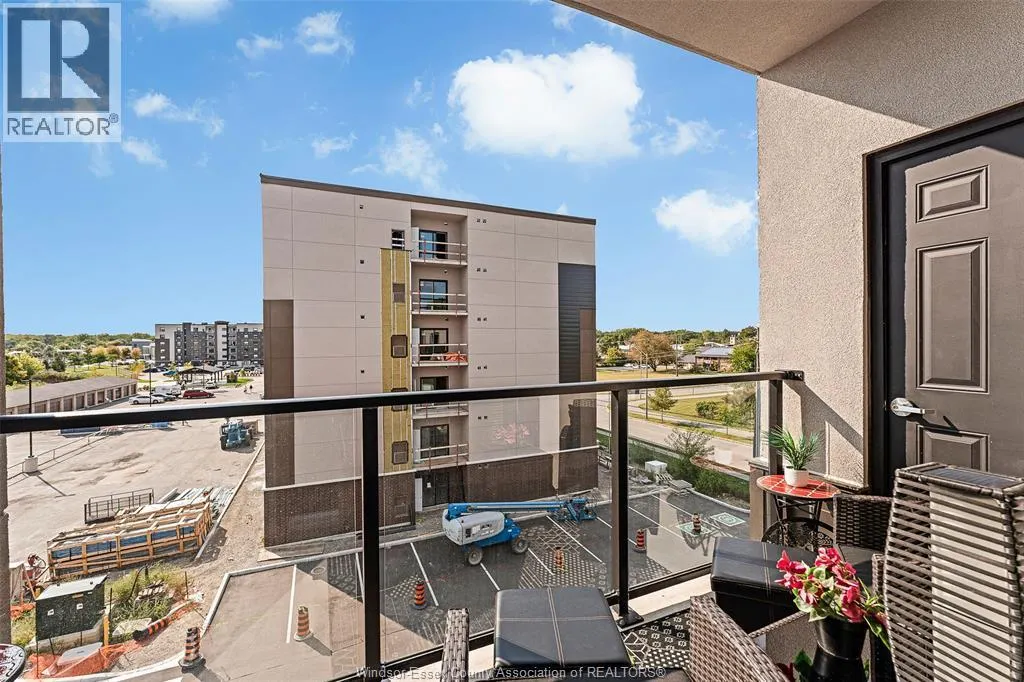 5885 ELLIS STREET Unit# 401