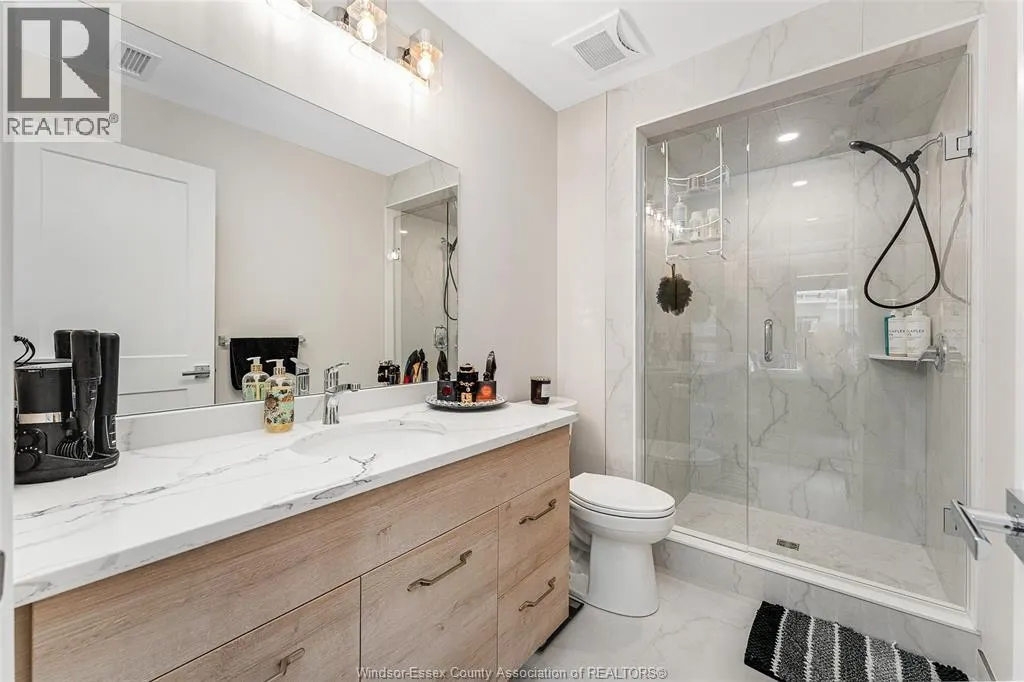 5885 ELLIS STREET Unit# 401