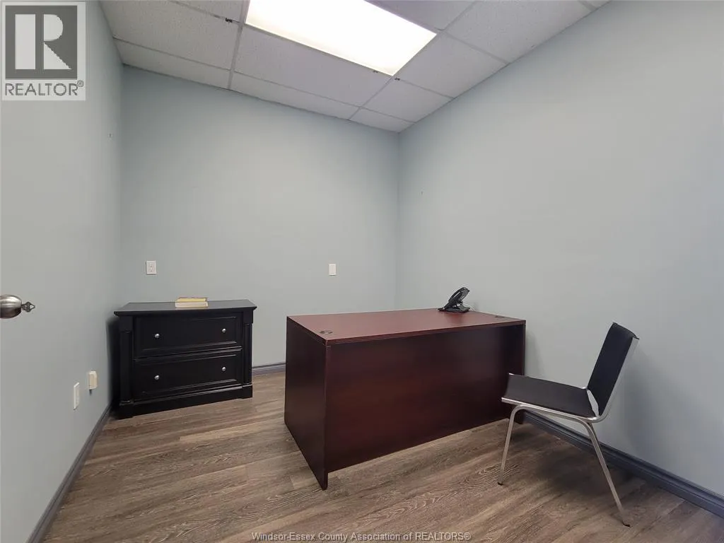 20 QUEEN STREET South Unit# 2