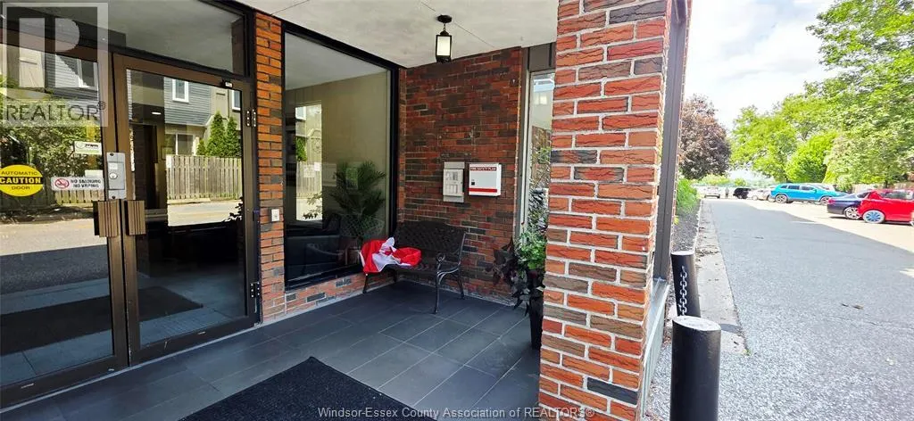 3905 RIVERSIDE DRIVE East Unit# 206