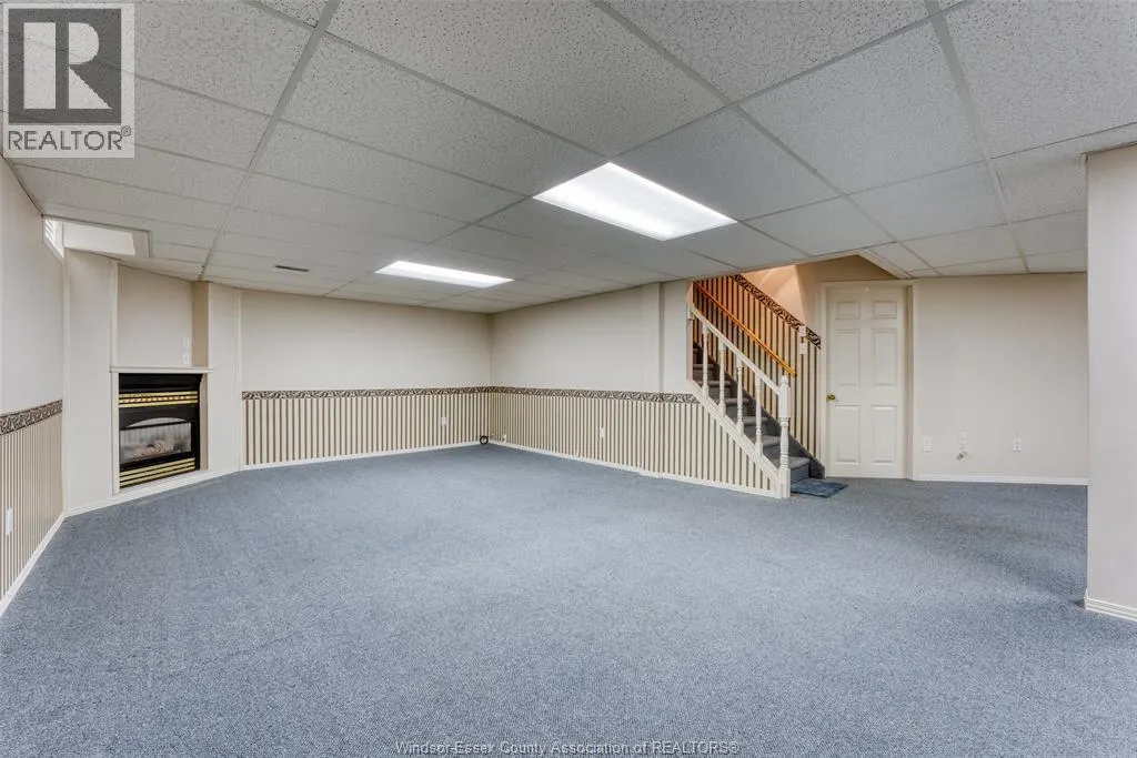 208 RAMBLEWOOD DRIVE