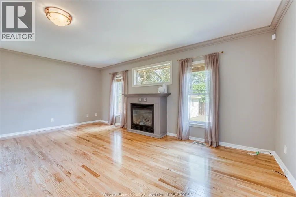 208 RAMBLEWOOD DRIVE