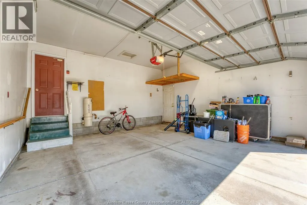 208 RAMBLEWOOD DRIVE