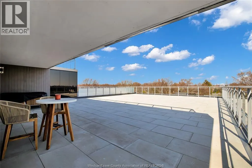 14400 TECUMSEH ROAD East Unit# 402