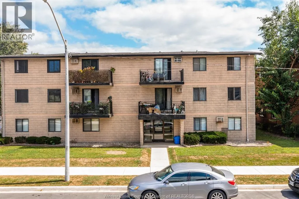3355 SANDWICH STREET Unit# 207