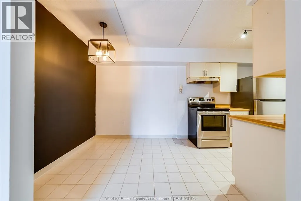 3355 SANDWICH STREET Unit# 207