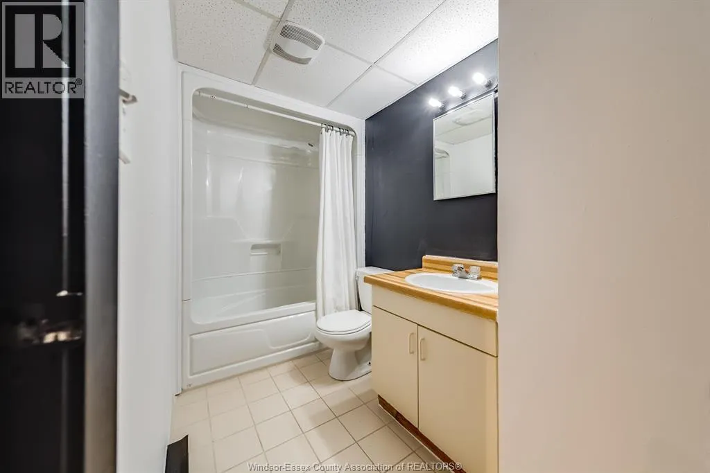 3355 SANDWICH STREET Unit# 207