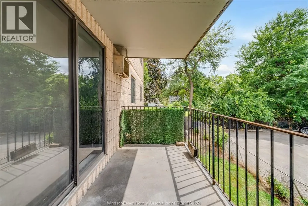 3355 SANDWICH STREET Unit# 207