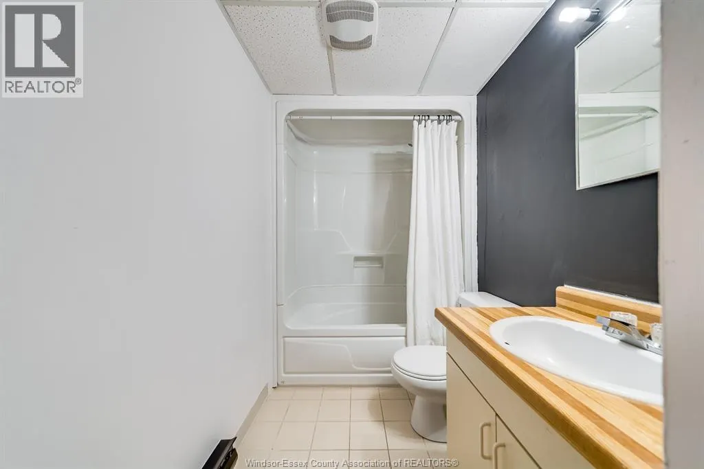 3355 SANDWICH STREET Unit# 207