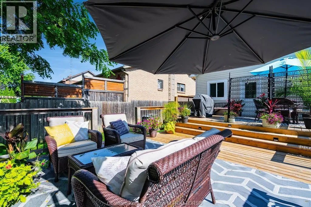 42 Bruinsma AVENUE