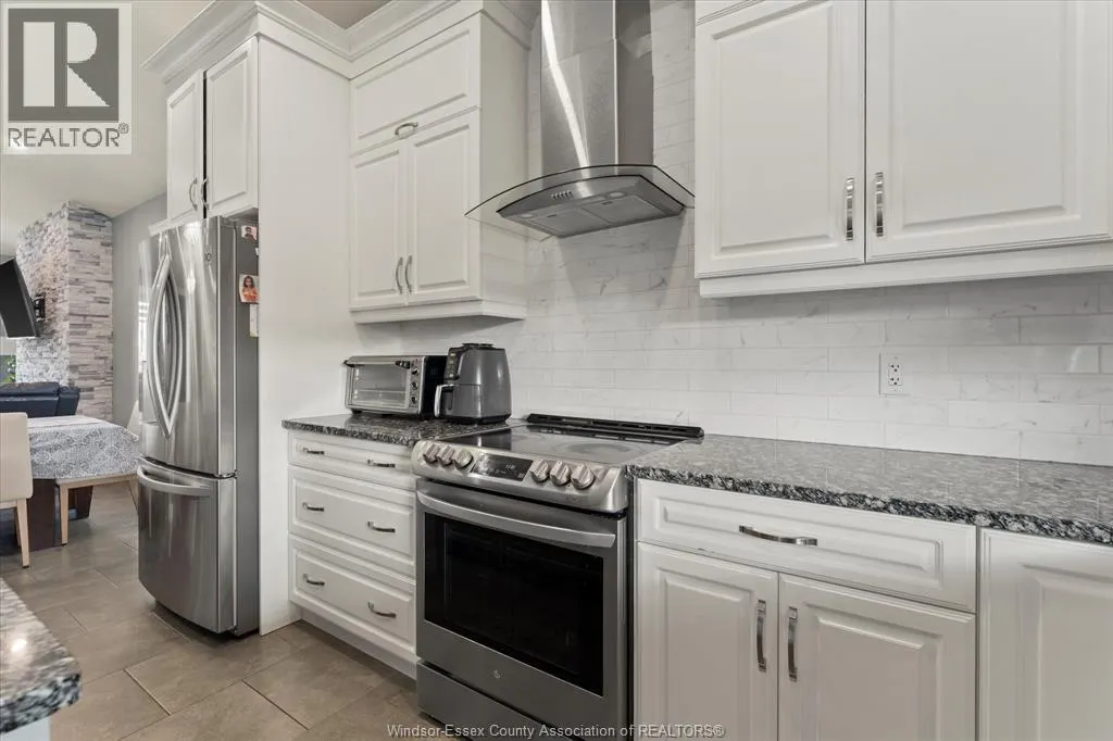 1390 BARKLEY AVENUE Unit# MAIN