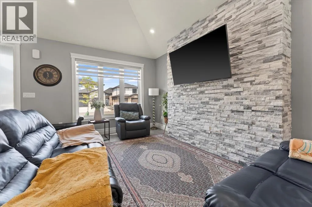 1390 BARKLEY AVENUE Unit# MAIN