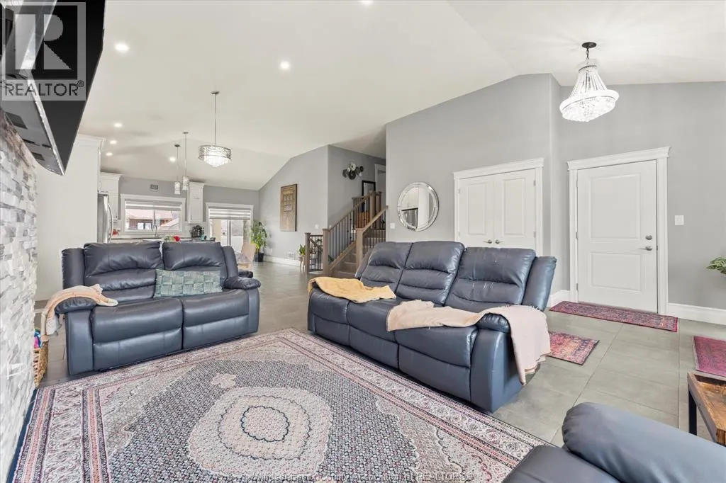 1390 BARKLEY AVENUE Unit# MAIN
