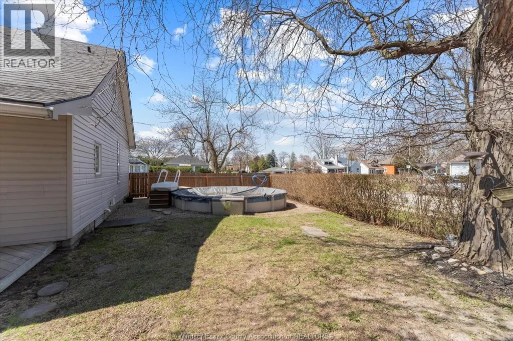 910 JEFFERSON BOULEVARD