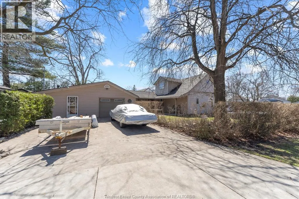 910 JEFFERSON BOULEVARD