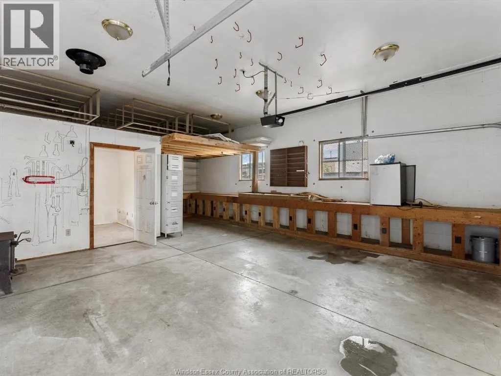 2738 CHANDLER ROAD
