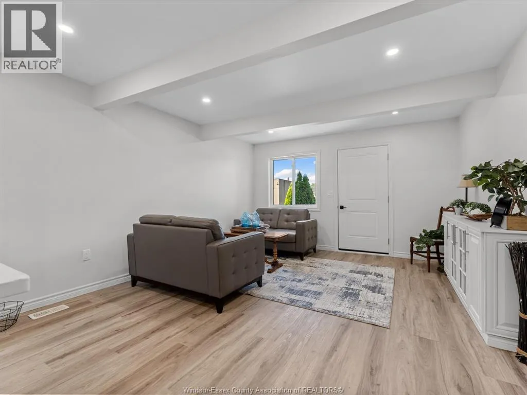 2738 CHANDLER ROAD