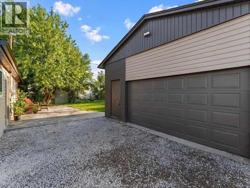 2738 CHANDLER ROAD