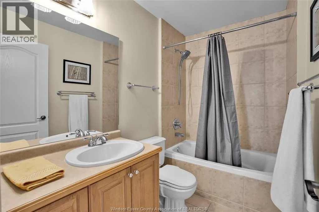 71 RED OAK CRESCENT