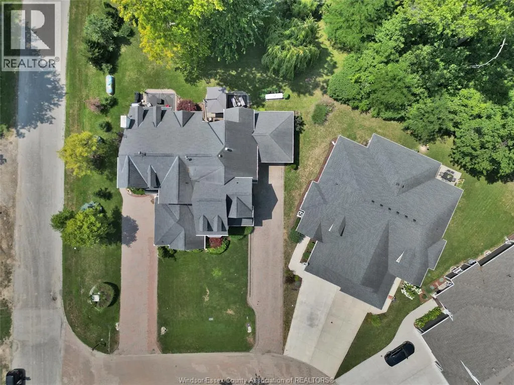 71 RED OAK CRESCENT