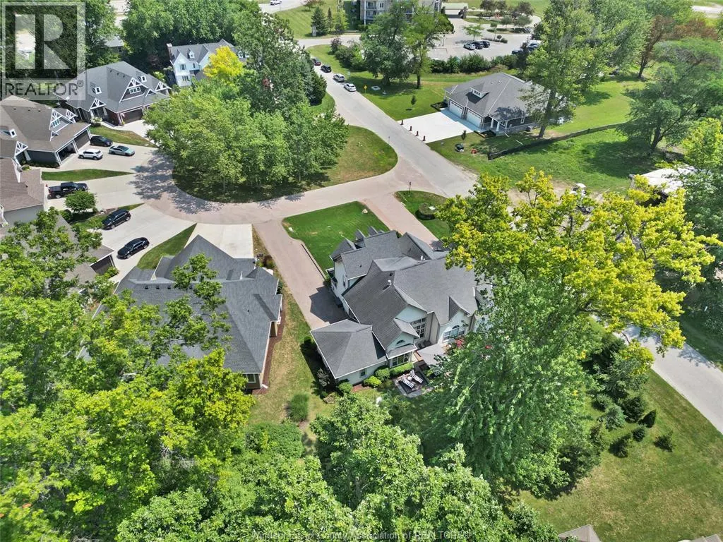 71 RED OAK CRESCENT