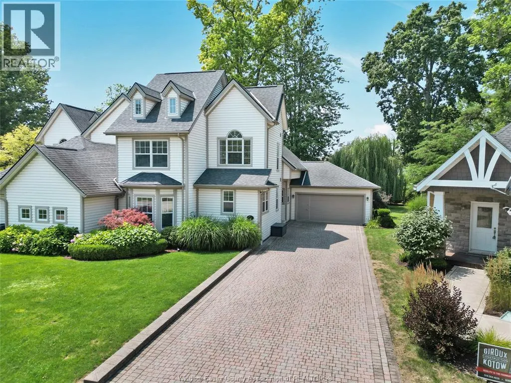 71 RED OAK CRESCENT