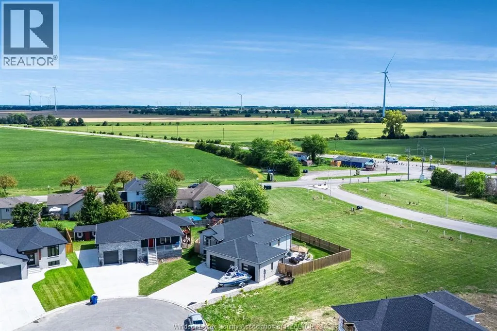13 Hawthorne CRESCENT