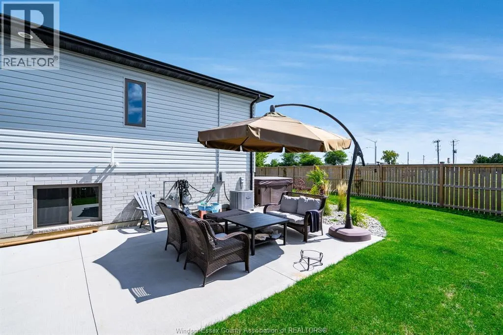 13 Hawthorne CRESCENT