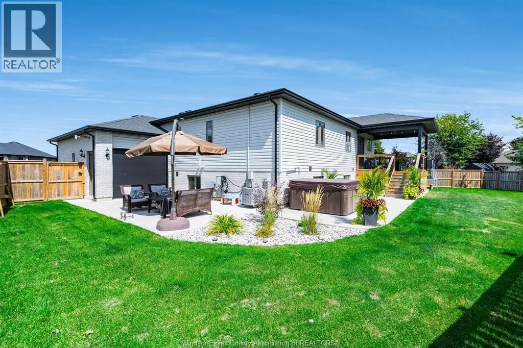 13 Hawthorne CRESCENT