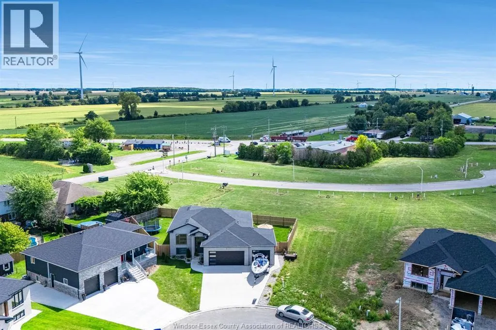 13 Hawthorne CRESCENT