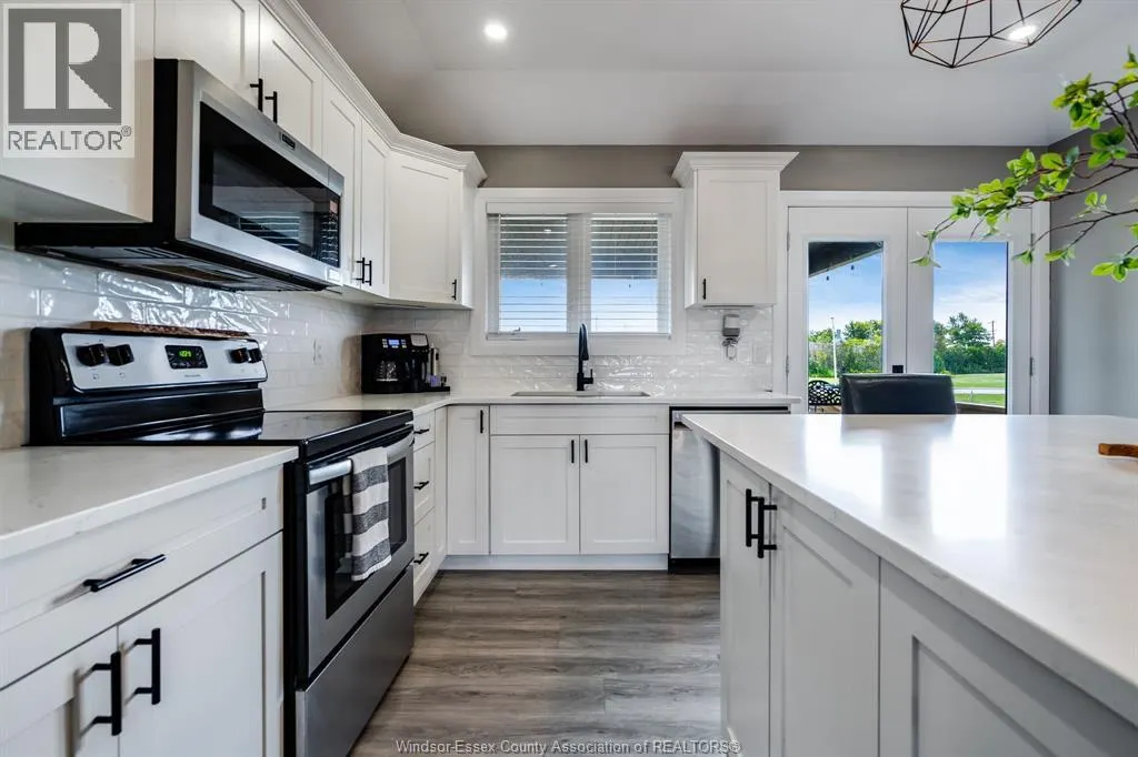 13 Hawthorne CRESCENT