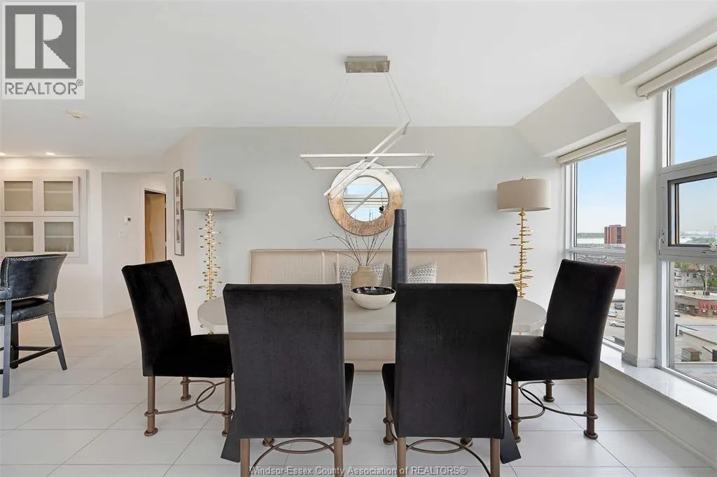 2175 WYANDOTTE STREET East Unit# 505